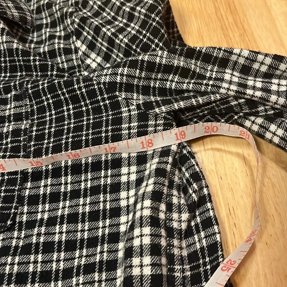 Volcom Women’s Button Up Shirt - Picture 8 of 9